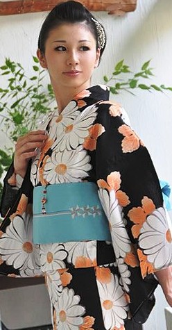 松田聖子 ブランド浴衣 【洗練された美しさが印象的な大人浴衣】 送料